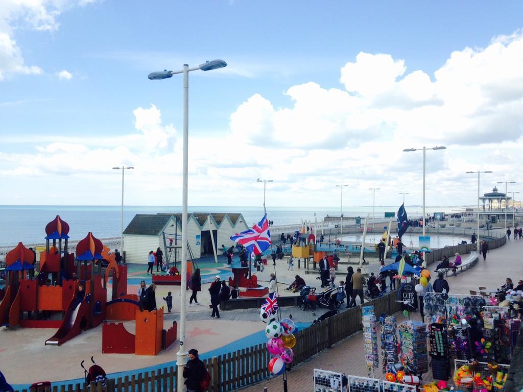 Two Top Central Beach Studios - Also Separate Spa Cabin And Watersports Brighton Exteriör bild